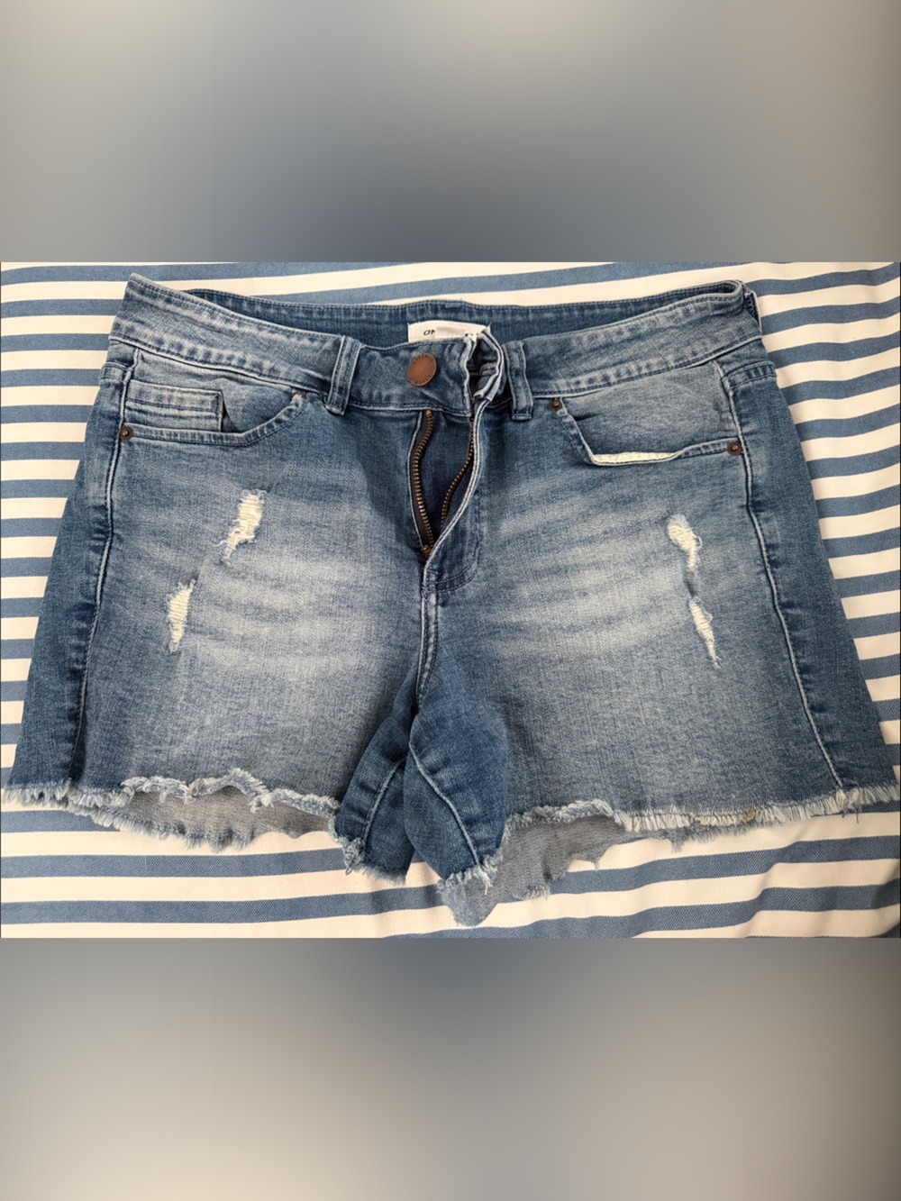 O’Neill Distressed Denim Cutoff Shorts - 30